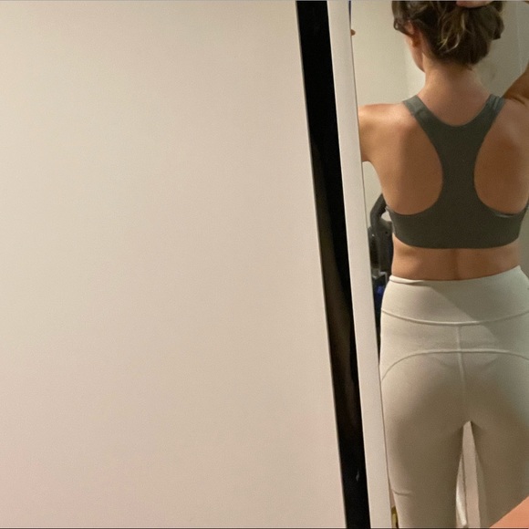 Nike sports bra - Picture 3 of 3